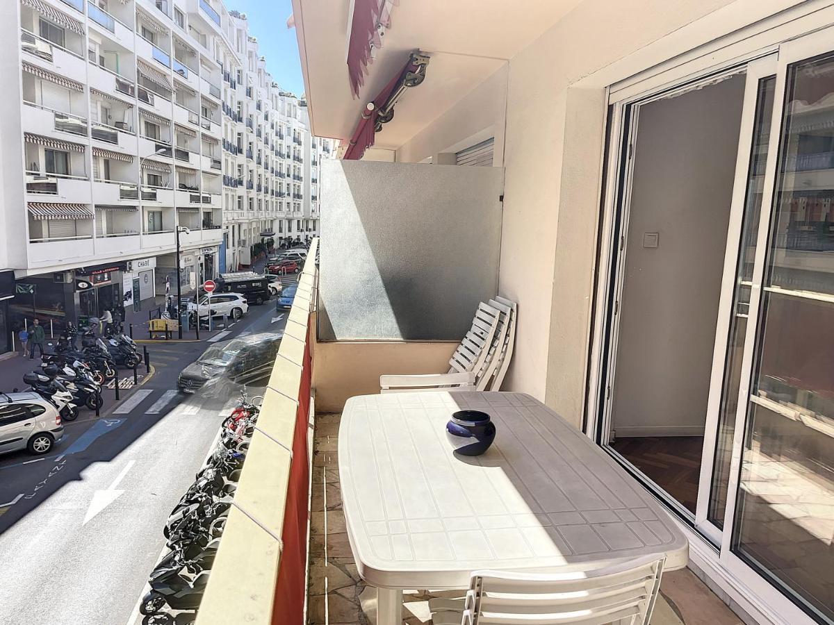 1 Bedroom Latour Maubourg Riviera 245