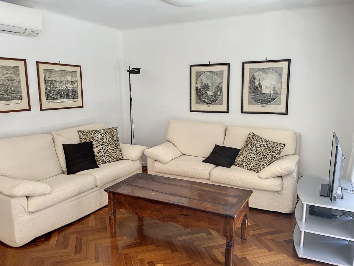 1 Bedroom Latour Maubourg Riviera 245 Appartement *