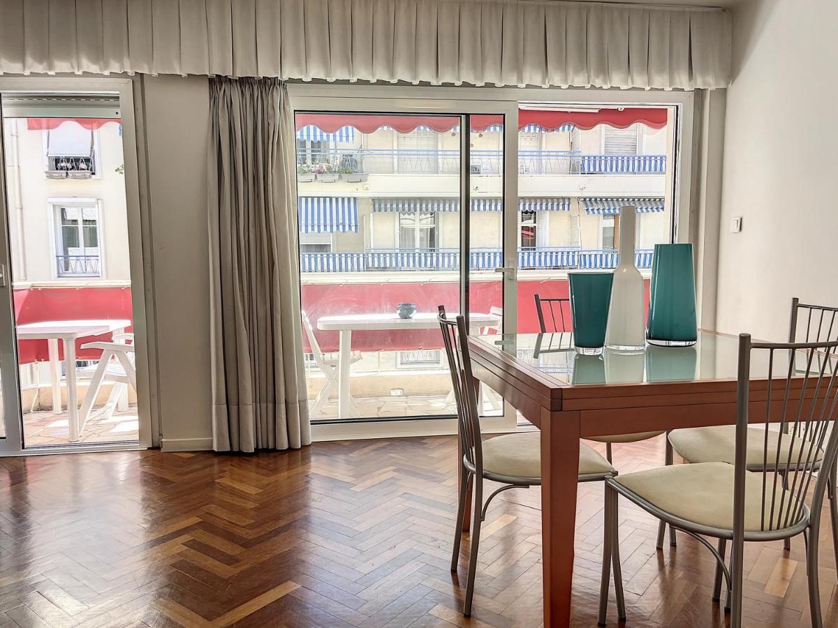 1 Bedroom Latour Maubourg Riviera 245 *